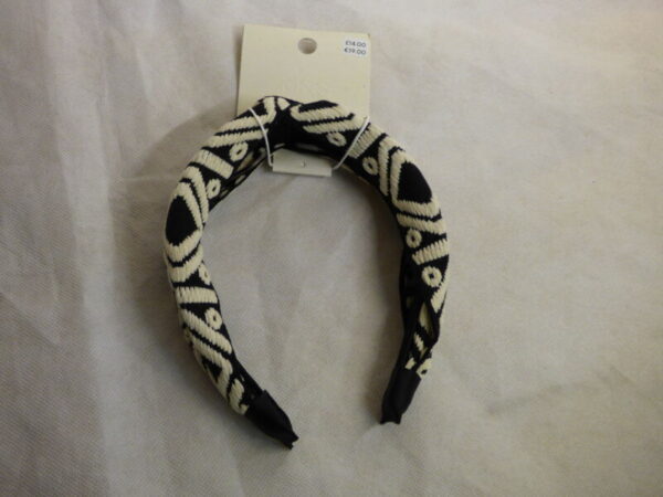 Black & White Hairband - Image 3