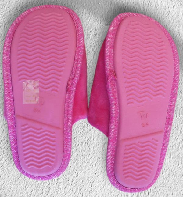 Girls Size 3-4 Unicorn Slippers - Image 2